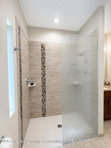 5531 Songbird Point 6, East Lansing, MI 48823