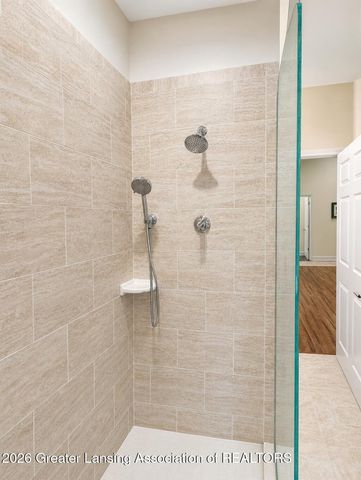 5531 Songbird Point 6, East Lansing, MI 48823