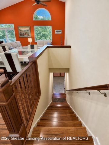 5531 Songbird Point 6, East Lansing, MI 48823