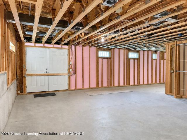 5531 Songbird Point 6, East Lansing, MI 48823