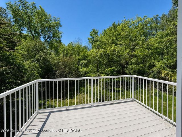 5531 Songbird Point 6, East Lansing, MI 48823