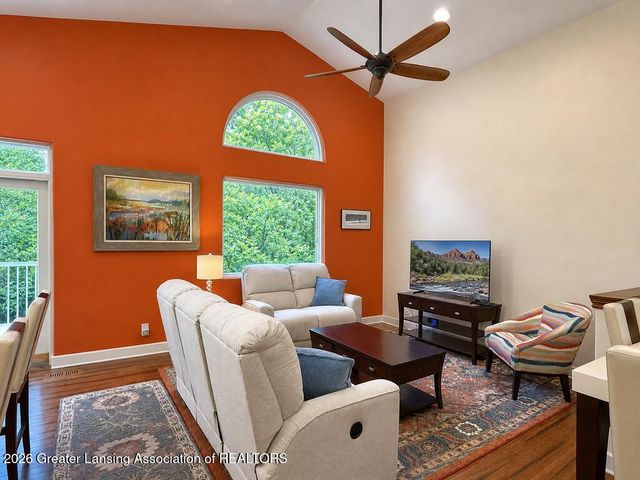 5531 Songbird Point 6, East Lansing, MI 48823