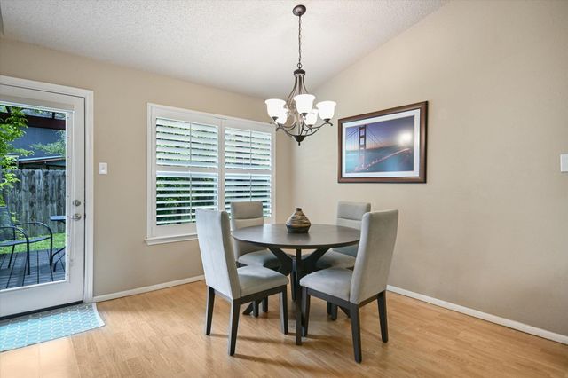 8105 Washita DR, Austin, TX 78749