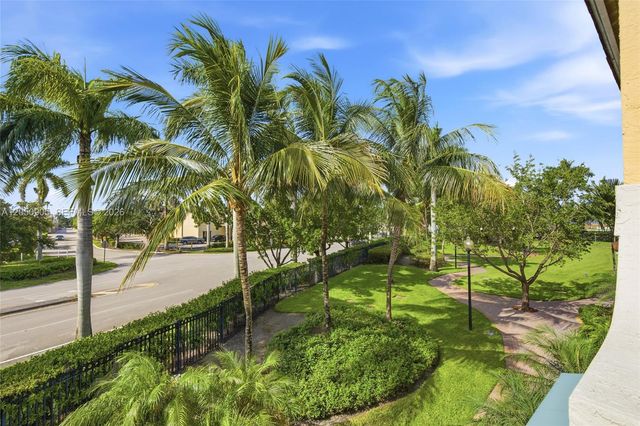 12441 NW 18th Court, Pembroke Pines, FL 33028