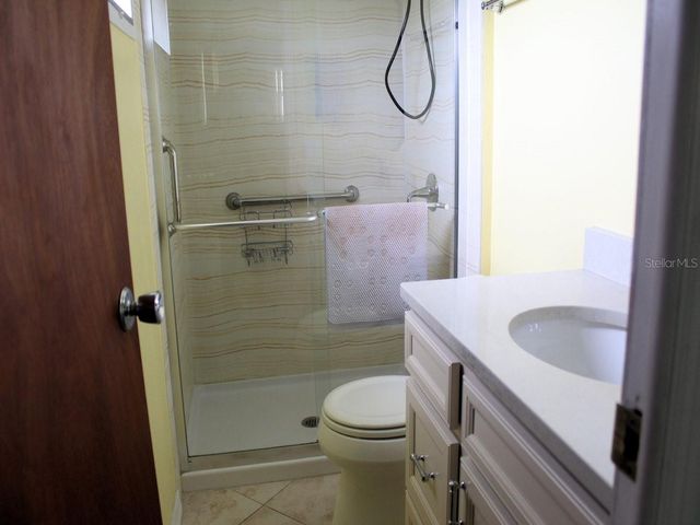 92 THATCH PALM STREET E, Largo, FL 33770