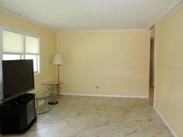 92 THATCH PALM STREET E, Largo, FL 33770