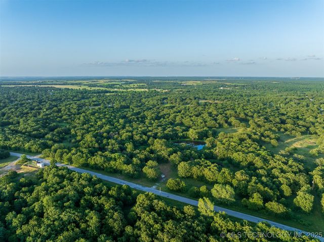 2 Ranch Land Road, Skiatook, OK 74070