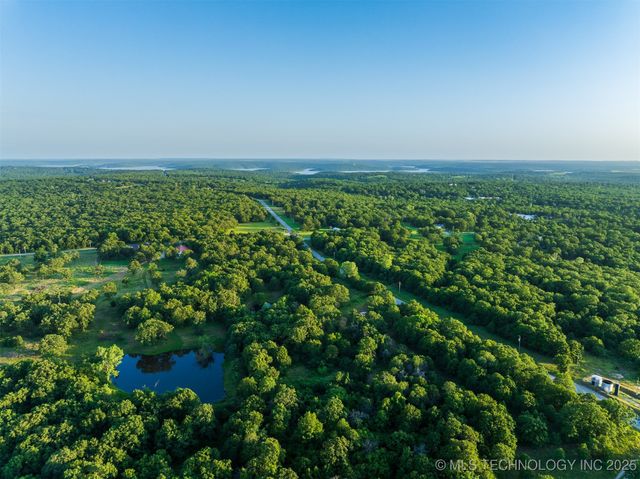 2 Ranch Land Road, Skiatook, OK 74070