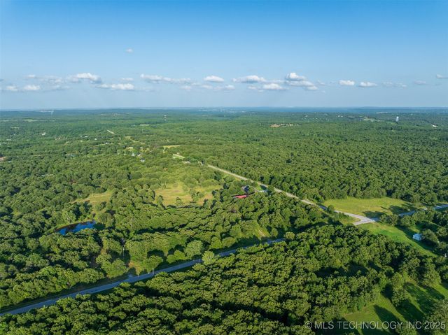 2 Ranch Land Road, Skiatook, OK 74070