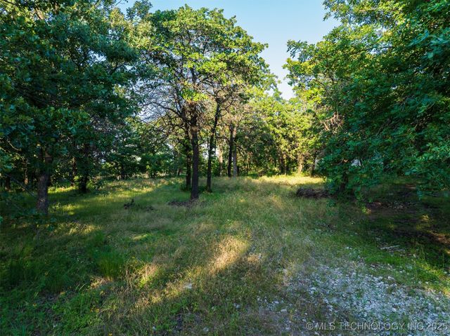 2 Ranch Land Road, Skiatook, OK 74070