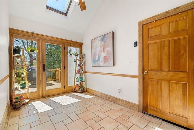 346 Albion St., Wakefield, MA 01880