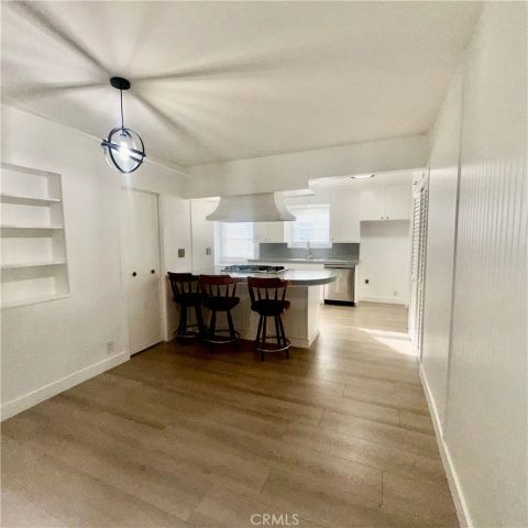 7407 Dunfield, Los Angeles, CA 90045