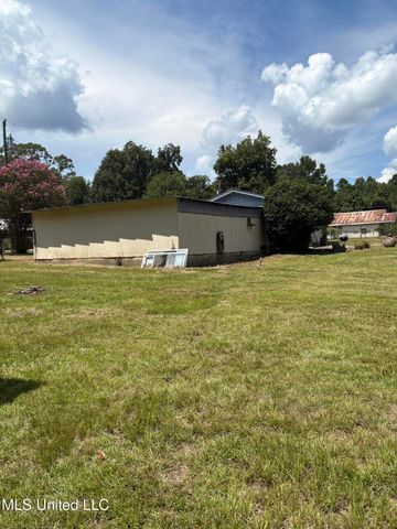 11 Rainbow Street, Natchez, MS 39120
