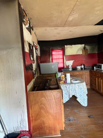 11 Rainbow Street, Natchez, MS 39120