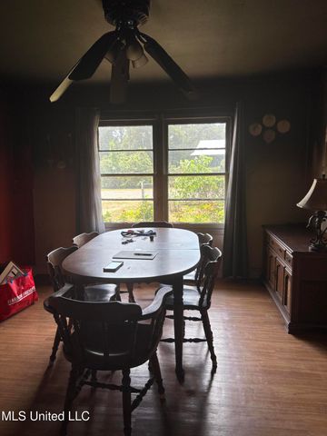 11 Rainbow Street, Natchez, MS 39120
