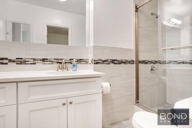 932 8th Avenue Phouse, New York City, NY 10019