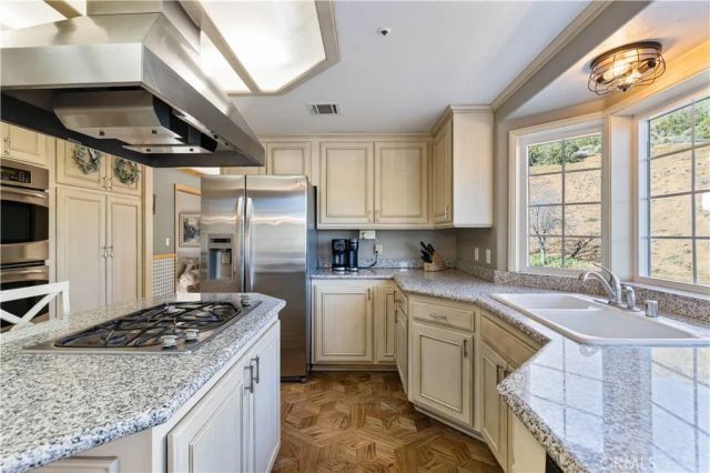 5419 Clanfield, Acton, CA 93510