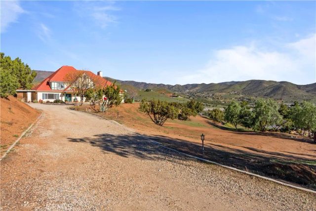 5419 Clanfield, Acton, CA 93510