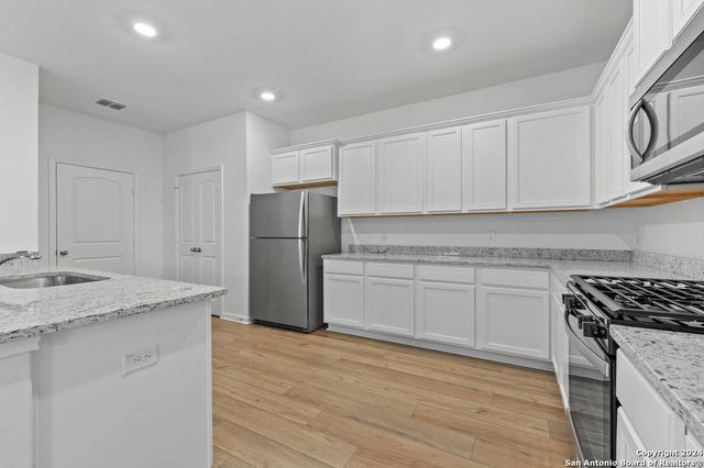 11804 Luckey Villa, San Antonio, TX 78252