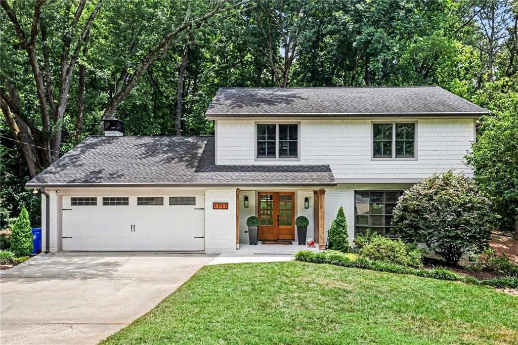 Image 1 of property listing at 1711 W Nancy Creek Drive NE, Atlanta, GA 30319