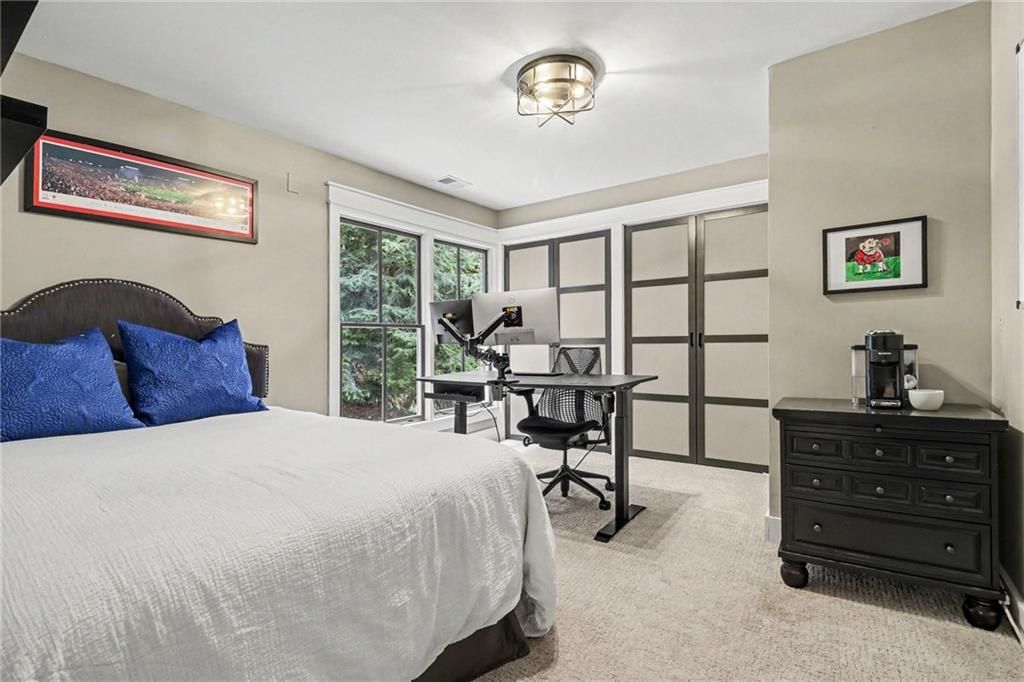 Image 33 of property listing at 1711 W Nancy Creek Drive NE, Atlanta, GA 30319