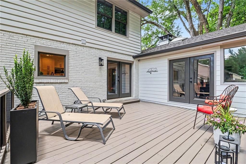 Image 35 of property listing at 1711 W Nancy Creek Drive NE, Atlanta, GA 30319