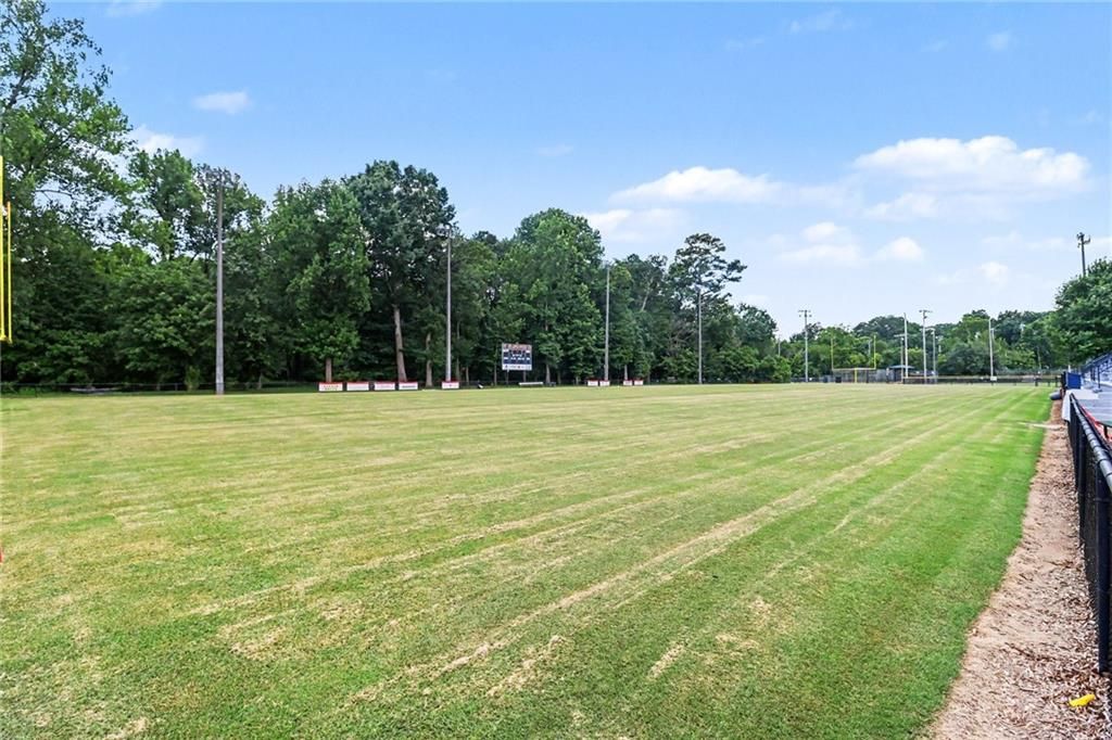 Image 43 of property listing at 1711 W Nancy Creek Drive NE, Atlanta, GA 30319