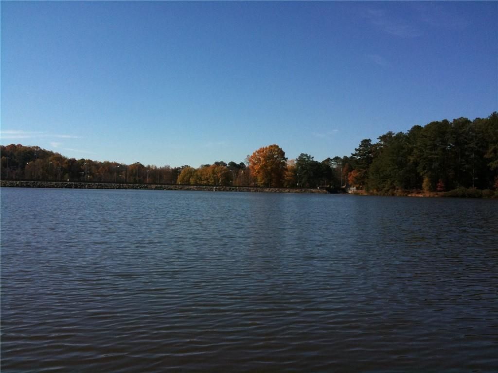 Image 50 of property listing at 1711 W Nancy Creek Drive NE, Atlanta, GA 30319