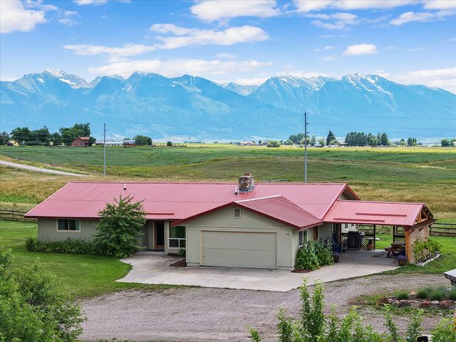 41721 Gallagher Lane, Charlo, MT 59824