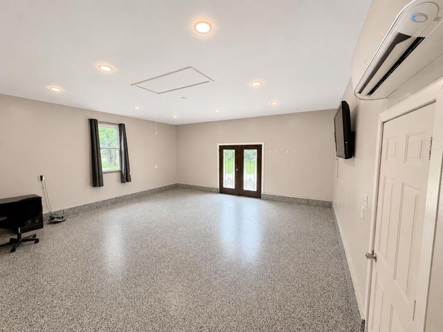 349 Anita Lane, Ledbetter, KY 42058
