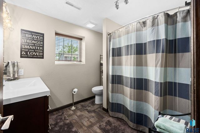 940 E Ryan Dr Drive, Tea, SD 57064