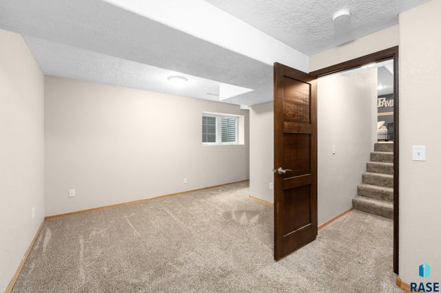 940 E Ryan Dr Drive, Tea, SD 57064