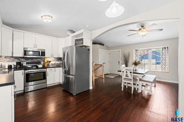 940 E Ryan Dr Drive, Tea, SD 57064