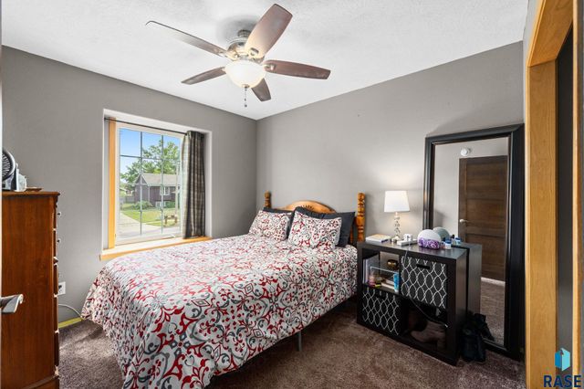 940 E Ryan Dr Drive, Tea, SD 57064