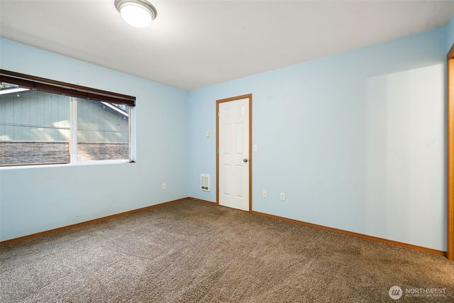 31 E Squaxin Place, Shelton, WA 98584