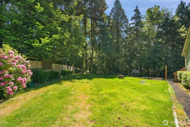 31 E Squaxin Place, Shelton, WA 98584
