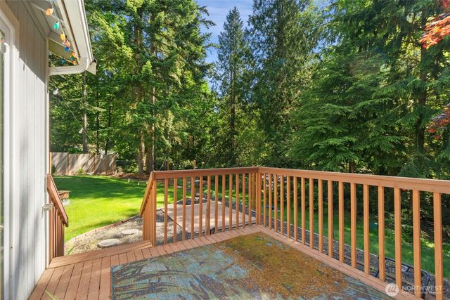 31 E Squaxin Place, Shelton, WA 98584