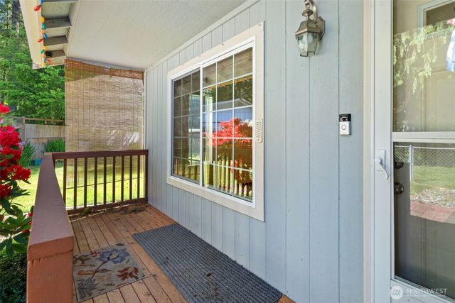 31 E Squaxin Place, Shelton, WA 98584
