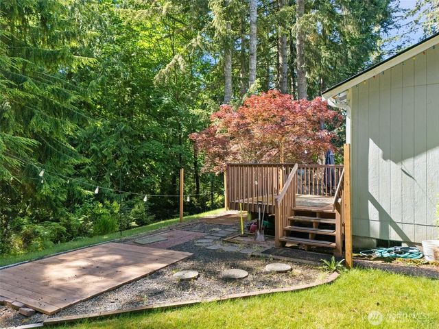 31 E Squaxin Place, Shelton, WA 98584