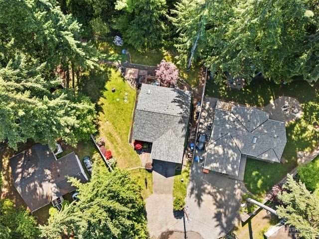 31 E Squaxin Place, Shelton, WA 98584