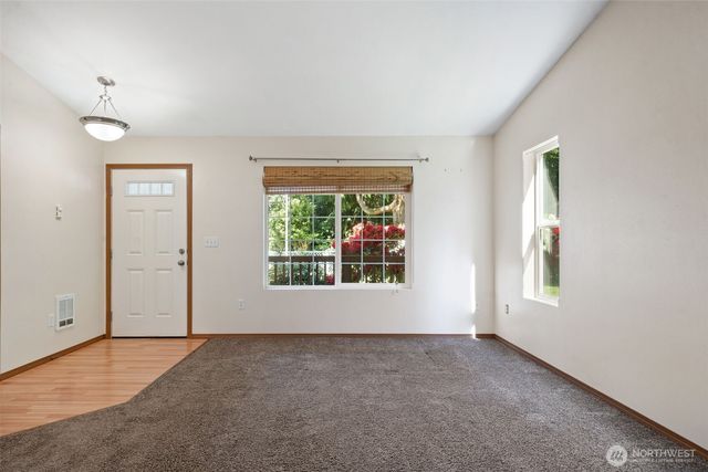 31 E Squaxin Place, Shelton, WA 98584