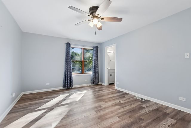 16132 Latrobe Avenue, Oak Forest, IL 60452