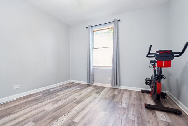 16132 Latrobe Avenue, Oak Forest, IL 60452