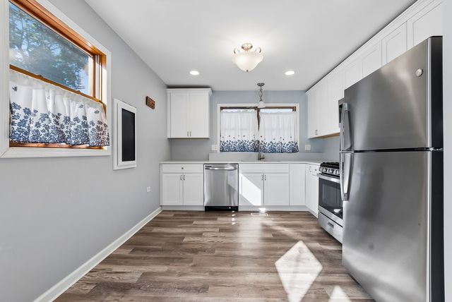 16132 Latrobe Avenue, Oak Forest, IL 60452