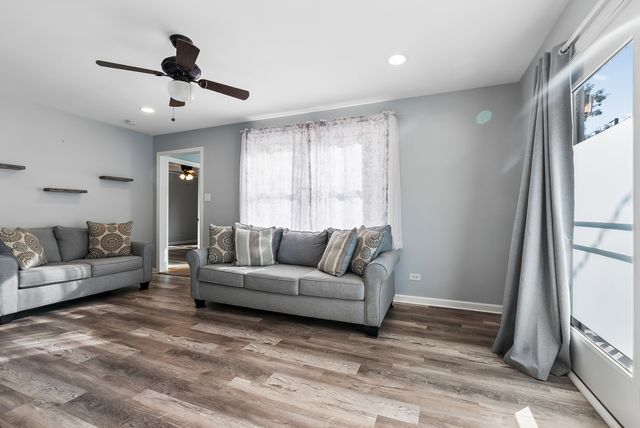 16132 Latrobe Avenue, Oak Forest, IL 60452