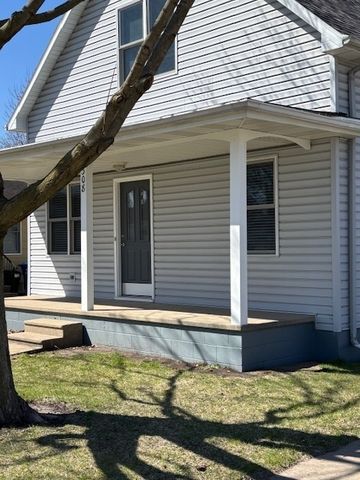 308-312 Chicago Avenue, Ladd, IL 61329