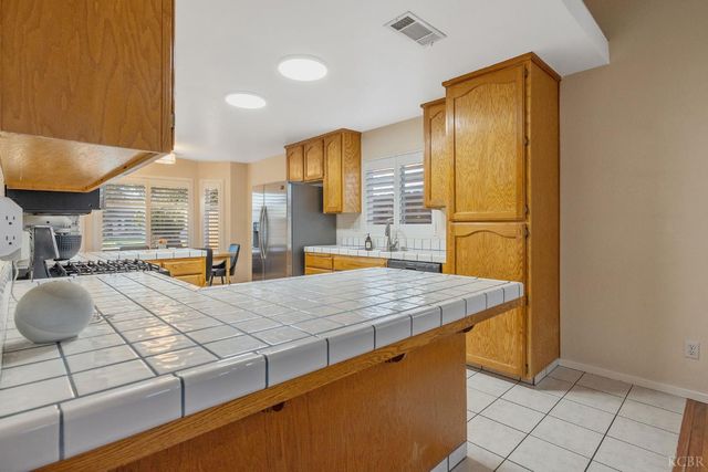 974 Cedarwood Street, Hanford, CA 93230