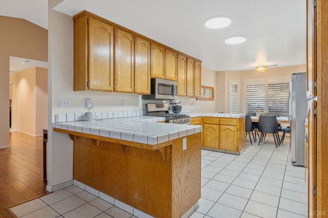 974 Cedarwood Street, Hanford, CA 93230