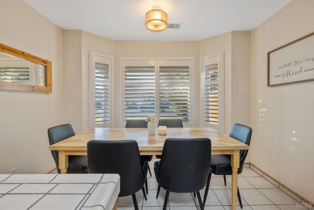 974 Cedarwood Street, Hanford, CA 93230