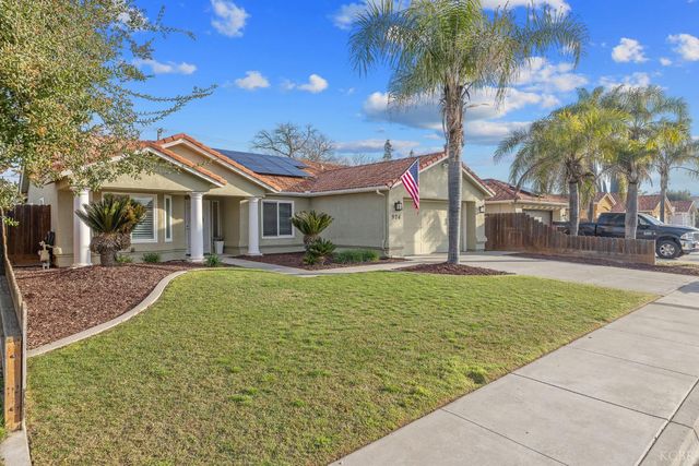 974 Cedarwood Street, Hanford, CA 93230